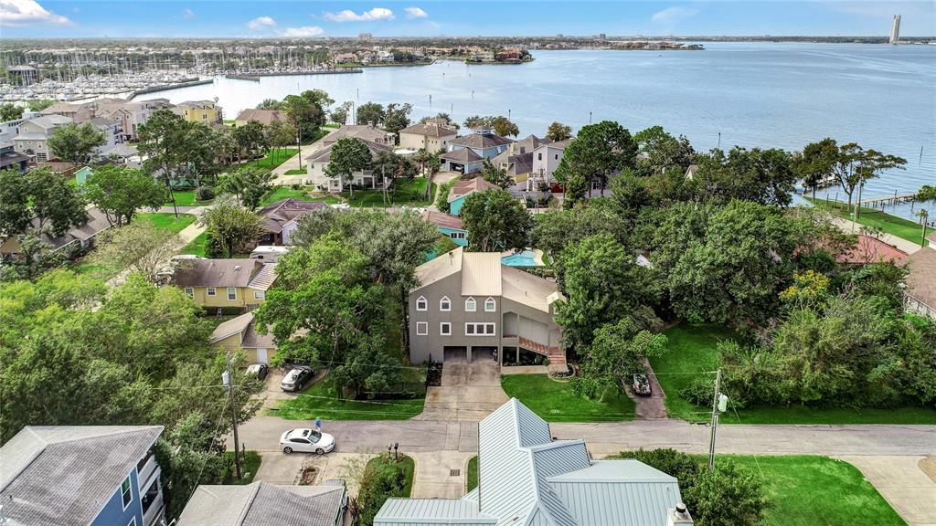 112 2 Oak Road, Clear Lake Shores, Texas 77565, 3 Bedrooms Bedrooms, 5 Rooms Rooms,2 BathroomsBathrooms,Single-family,For Sale,Oak,34499022