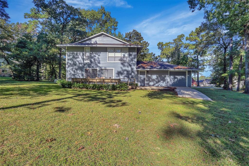 14019 2 Lakepoint Drive, Willis, Texas 77318, 4 Bedrooms Bedrooms, 7 Rooms Rooms,2 BathroomsBathrooms,Single-family,For Sale,Lakepoint,94221027