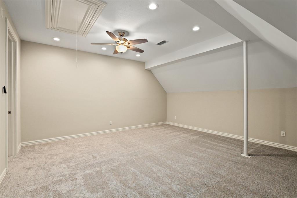 19 2 Hunnewell Way, The Woodlands, Texas 77382, 5 Bedrooms Bedrooms, 5 Rooms Rooms,6 BathroomsBathrooms,Single-family,For Sale,Hunnewell,67746542