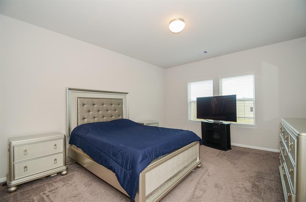 10202 2 Humphrey Green Drive, Rosharon, Texas 77583, 4 Bedrooms Bedrooms, 6 Rooms Rooms,2 BathroomsBathrooms,Single-family,For Sale,Humphrey Green,81067087
