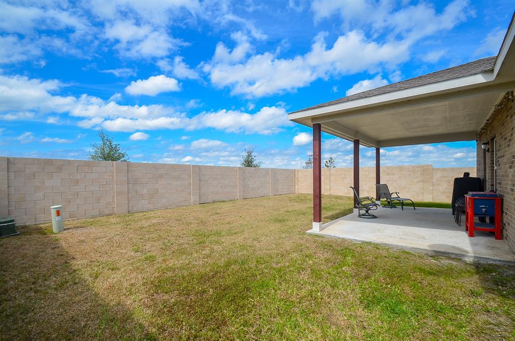 10202 2 Humphrey Green Drive, Rosharon, Texas 77583, 4 Bedrooms Bedrooms, 6 Rooms Rooms,2 BathroomsBathrooms,Single-family,For Sale,Humphrey Green,81067087