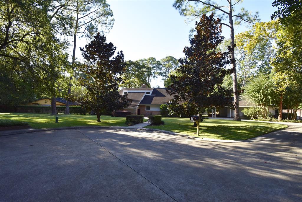 10930 2 Long Shadow Lane, Houston, Texas 77024, 4 Bedrooms Bedrooms, 14 Rooms Rooms,3 BathroomsBathrooms,Single-family,For Sale,Long Shadow,97654501