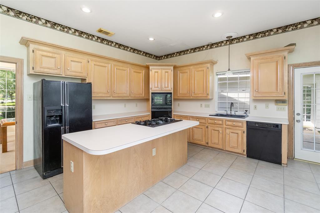 3024 2 Sea Pines Place, League City, Texas 77573, 3 Bedrooms Bedrooms, 6 Rooms Rooms,2 BathroomsBathrooms,Single-family,For Sale,Sea Pines,68611573