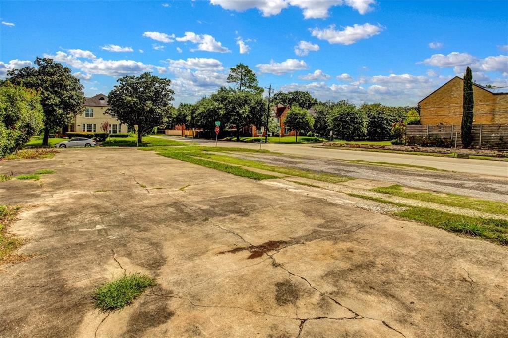 5102 1 Emancipation Avenue, Houston, Texas 77004, ,Multi-family,For Sale,Emancipation,43980383