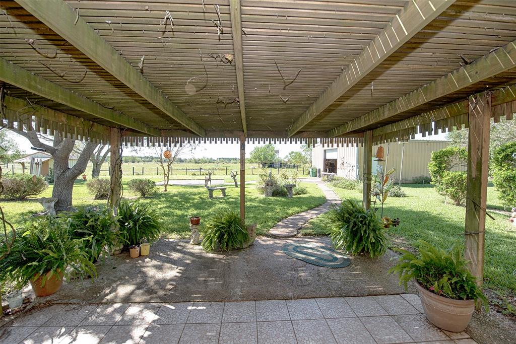 4004 1 FM 2917 Road, Alvin, Texas 77511, 2 Bedrooms Bedrooms, 7 Rooms Rooms,2 BathroomsBathrooms,Country Homes/acreage,For Sale,FM 2917,97947827