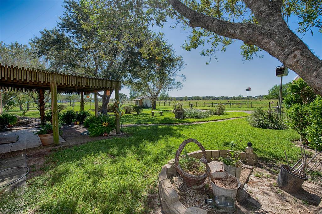 4004 1 FM 2917 Road, Alvin, Texas 77511, 2 Bedrooms Bedrooms, 7 Rooms Rooms,2 BathroomsBathrooms,Country Homes/acreage,For Sale,FM 2917,97947827