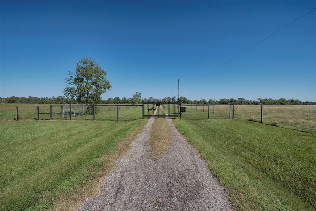 4004 1 FM 2917 Road, Alvin, Texas 77511, 2 Bedrooms Bedrooms, 7 Rooms Rooms,2 BathroomsBathrooms,Country Homes/acreage,For Sale,FM 2917,97947827