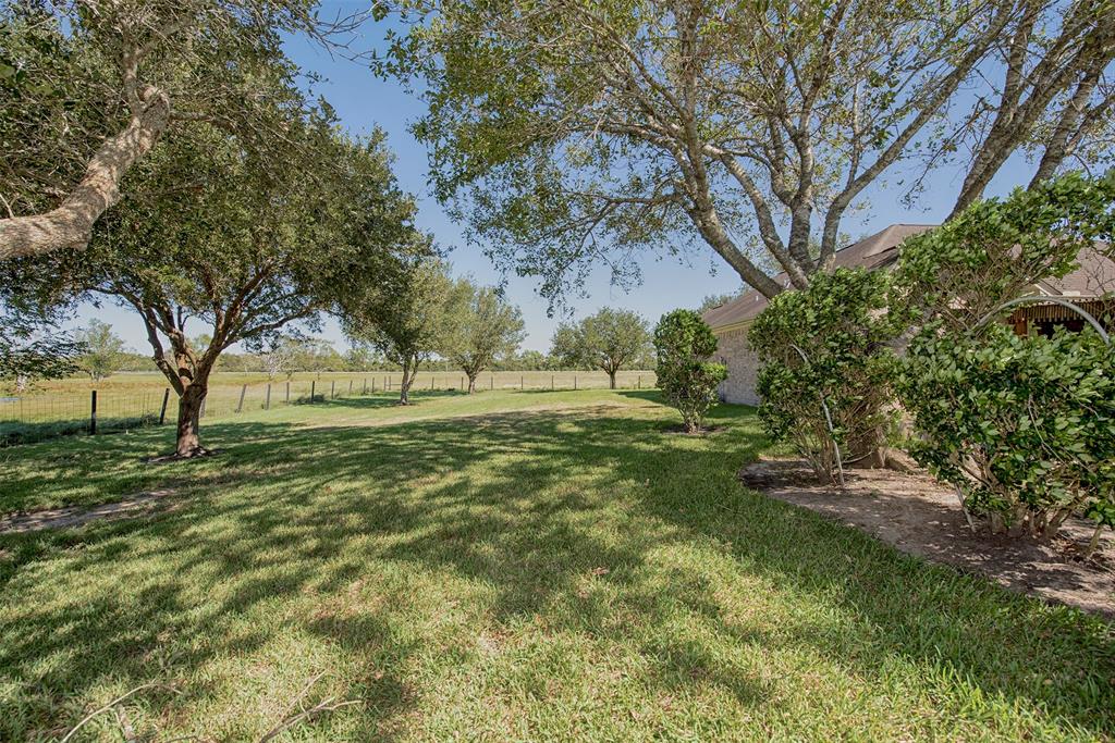 4004 1 FM 2917 Road, Alvin, Texas 77511, 2 Bedrooms Bedrooms, 7 Rooms Rooms,2 BathroomsBathrooms,Country Homes/acreage,For Sale,FM 2917,97947827