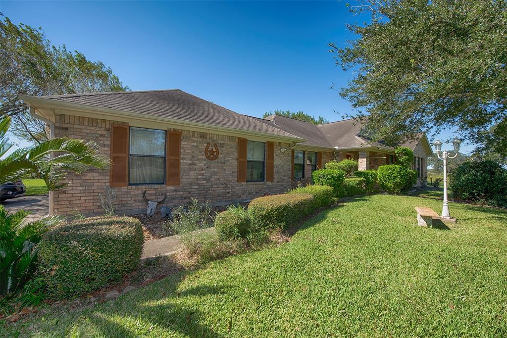 4004 1 FM 2917 Road, Alvin, Texas 77511, 2 Bedrooms Bedrooms, 7 Rooms Rooms,2 BathroomsBathrooms,Country Homes/acreage,For Sale,FM 2917,97947827