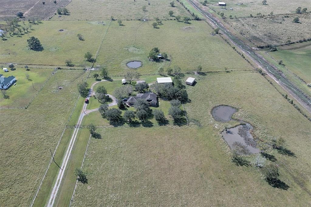 4004 1 FM 2917 Road, Alvin, Texas 77511, 2 Bedrooms Bedrooms, 7 Rooms Rooms,2 BathroomsBathrooms,Country Homes/acreage,For Sale,FM 2917,97947827