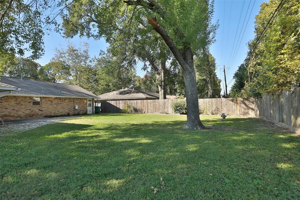 3902 1 Mona Lee Lane, Houston, Texas 77080, 3 Bedrooms Bedrooms, 8 Rooms Rooms,2 BathroomsBathrooms,Single-family,For Sale,Mona Lee,37004136