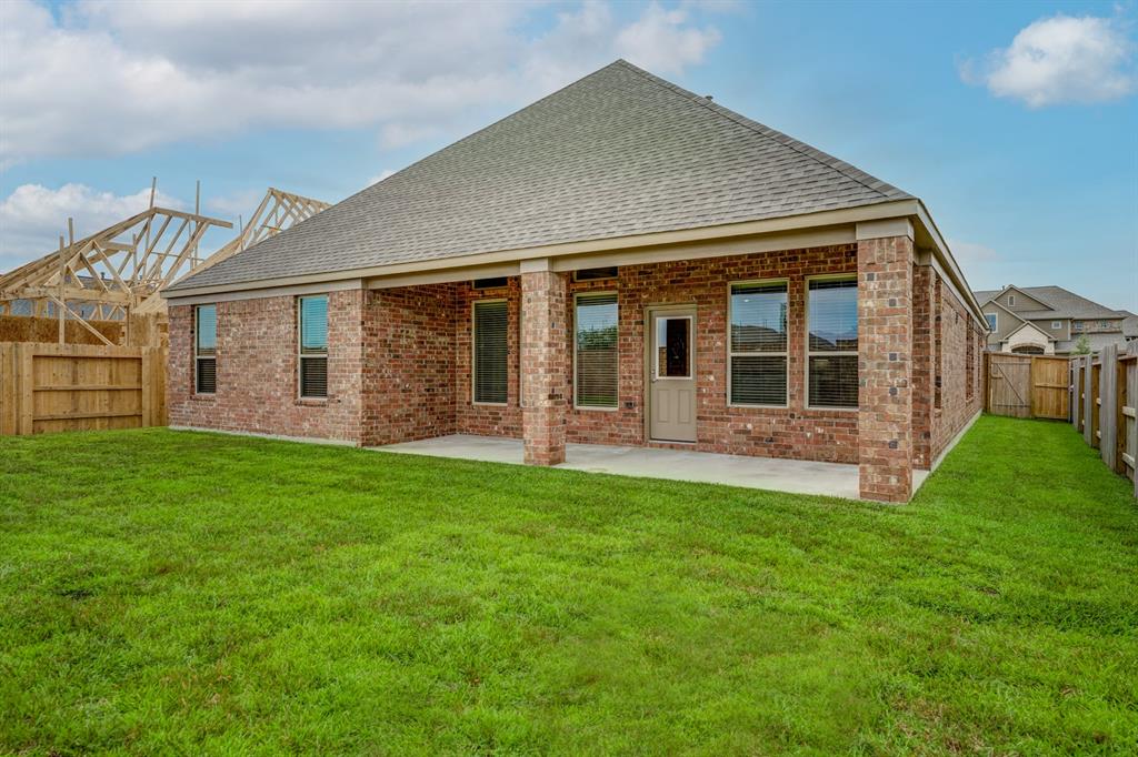 13118 1 Chateau Landing Drive, Texas City, Texas 77568, 4 Bedrooms Bedrooms, 12 Rooms Rooms,2 BathroomsBathrooms,Single-family,For Sale,Chateau Landing,53316300
