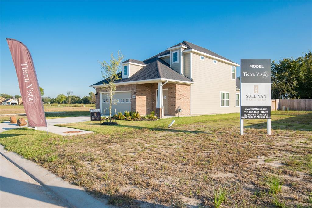11920 2 Blue Crab Lane, Houston, Texas 77034, 4 Bedrooms Bedrooms, 7 Rooms Rooms,2 BathroomsBathrooms,Single-family,For Sale,Blue Crab,63041099