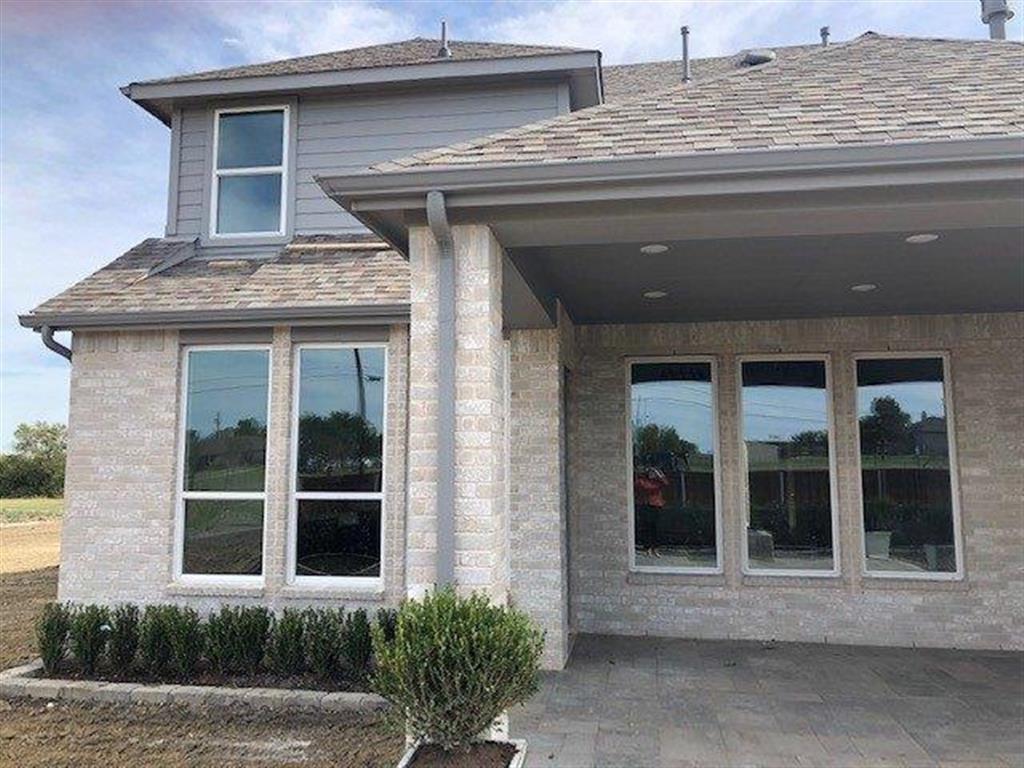 17444 2 Chestnut Cove Drive, Conroe, Texas 77302, 4 Bedrooms Bedrooms, 10 Rooms Rooms,4 BathroomsBathrooms,Single-family,For Sale,Chestnut Cove Drive,31603065