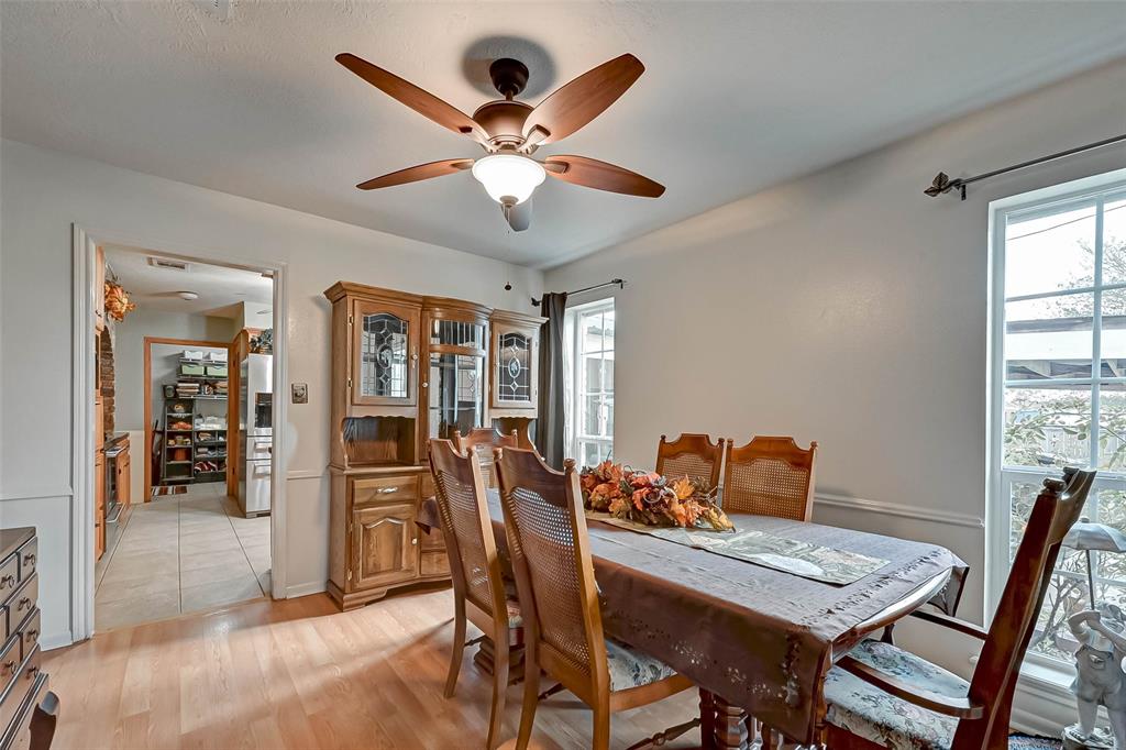 13710 1 Highway 75, Willis, Texas 77378, 3 Bedrooms Bedrooms, 11 Rooms Rooms,2 BathroomsBathrooms,Single-family,For Sale,Highway 75,68493626