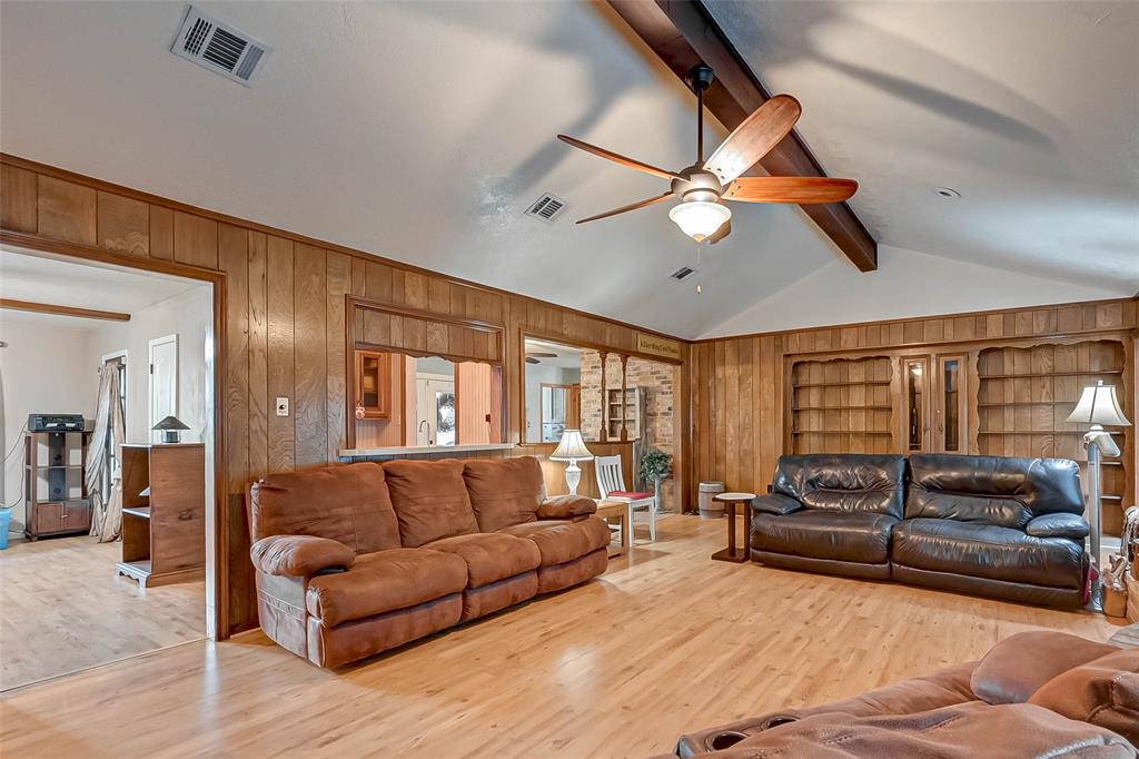13710 1 Highway 75, Willis, Texas 77378, 3 Bedrooms Bedrooms, 11 Rooms Rooms,2 BathroomsBathrooms,Single-family,For Sale,Highway 75,68493626