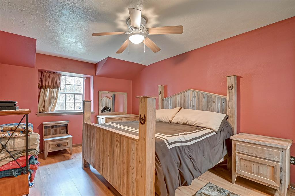 13710 1 Highway 75, Willis, Texas 77378, 3 Bedrooms Bedrooms, 11 Rooms Rooms,2 BathroomsBathrooms,Single-family,For Sale,Highway 75,68493626