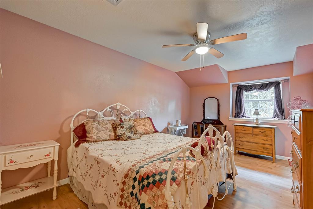 13710 1 Highway 75, Willis, Texas 77378, 3 Bedrooms Bedrooms, 11 Rooms Rooms,2 BathroomsBathrooms,Single-family,For Sale,Highway 75,68493626