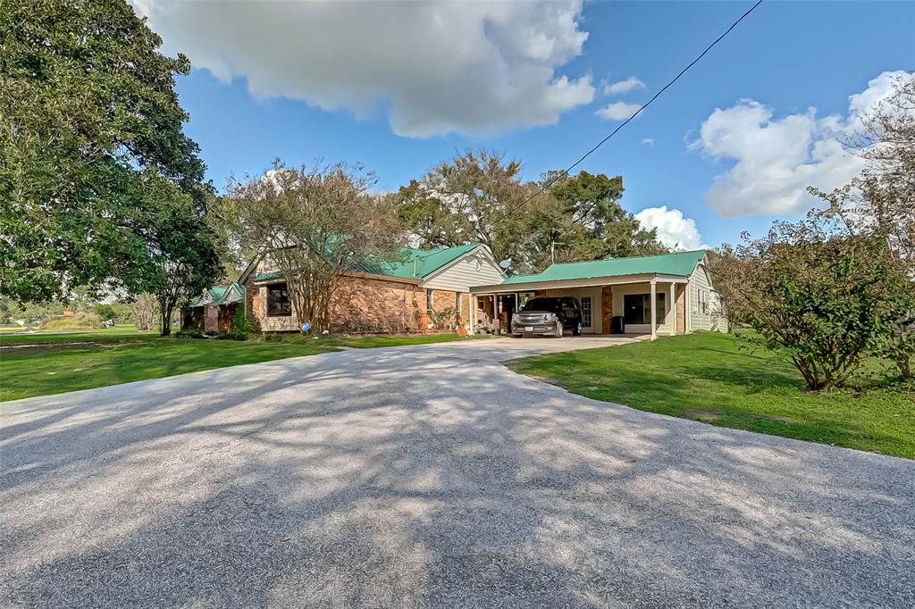13710 1 Highway 75, Willis, Texas 77378, 3 Bedrooms Bedrooms, 11 Rooms Rooms,2 BathroomsBathrooms,Single-family,For Sale,Highway 75,68493626