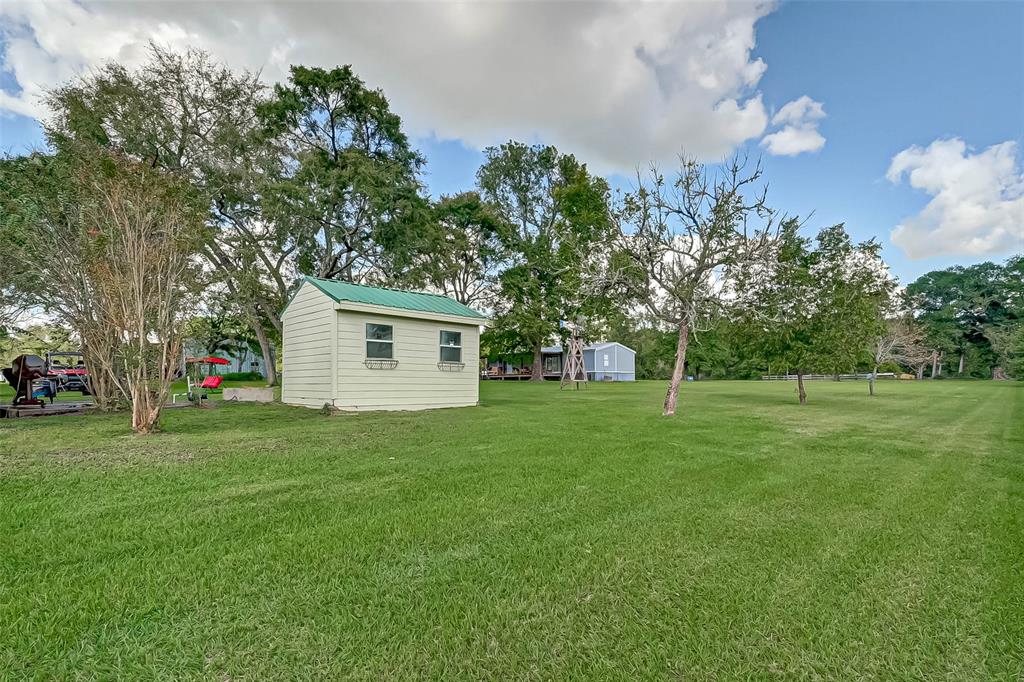 13710 1 Highway 75, Willis, Texas 77378, 3 Bedrooms Bedrooms, 11 Rooms Rooms,2 BathroomsBathrooms,Single-family,For Sale,Highway 75,68493626
