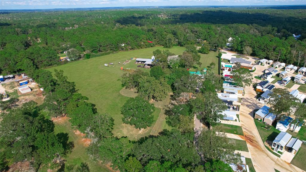 13710 1 Highway 75, Willis, Texas 77378, 3 Bedrooms Bedrooms, 11 Rooms Rooms,2 BathroomsBathrooms,Single-family,For Sale,Highway 75,68493626