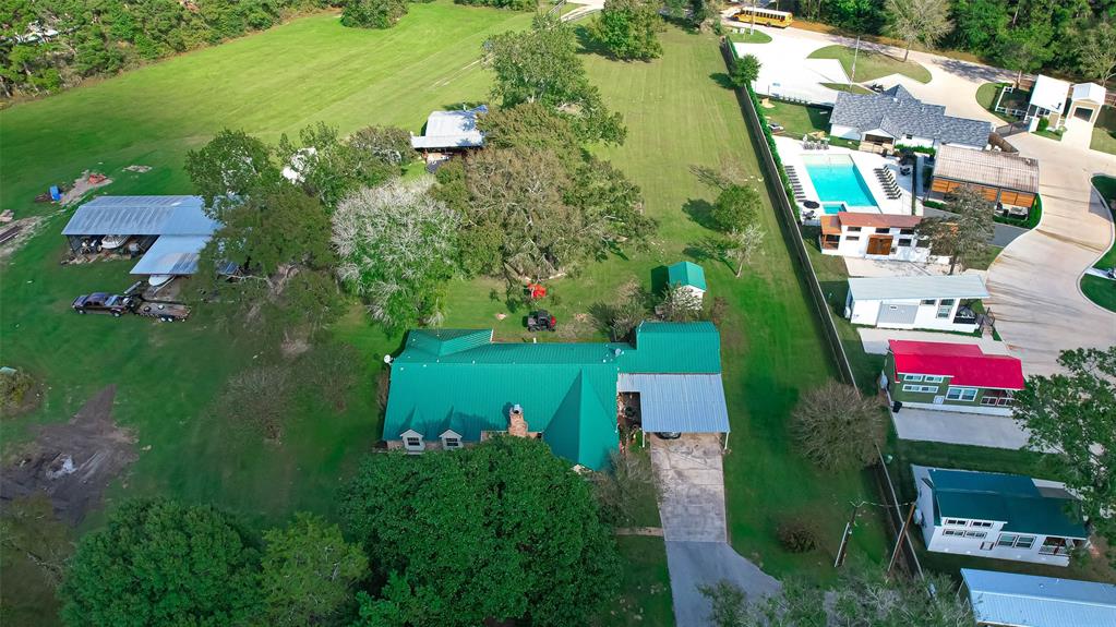 13710 1 Highway 75, Willis, Texas 77378, 3 Bedrooms Bedrooms, 11 Rooms Rooms,2 BathroomsBathrooms,Single-family,For Sale,Highway 75,68493626
