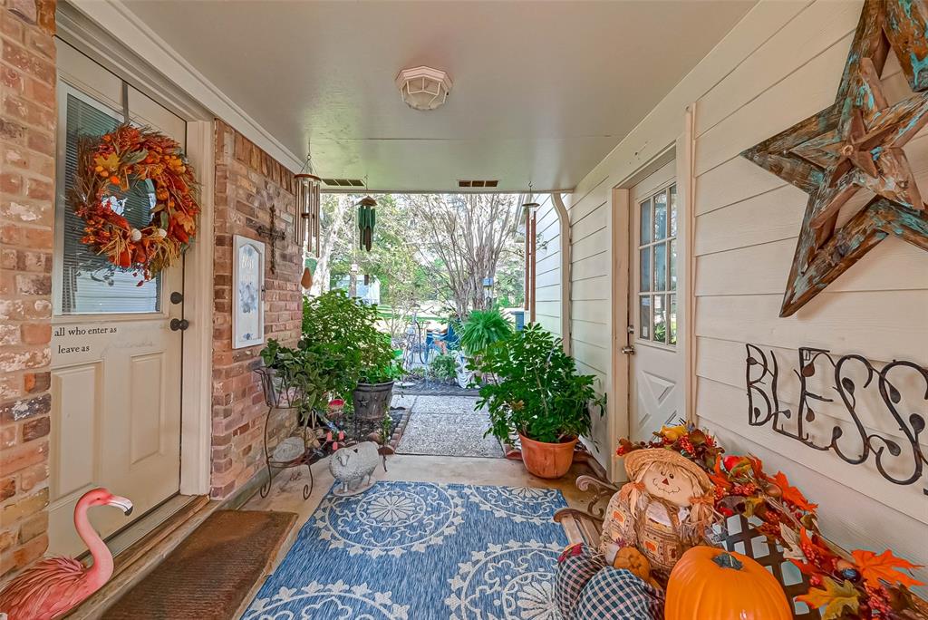 13710 1 Highway 75, Willis, Texas 77378, 3 Bedrooms Bedrooms, 11 Rooms Rooms,2 BathroomsBathrooms,Single-family,For Sale,Highway 75,68493626