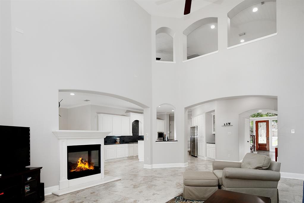 102 2 Player Oaks Place, The Woodlands, Texas 77382, 5 Bedrooms Bedrooms, 14 Rooms Rooms,3 BathroomsBathrooms,Single-family,For Sale,Player Oaks,77008492