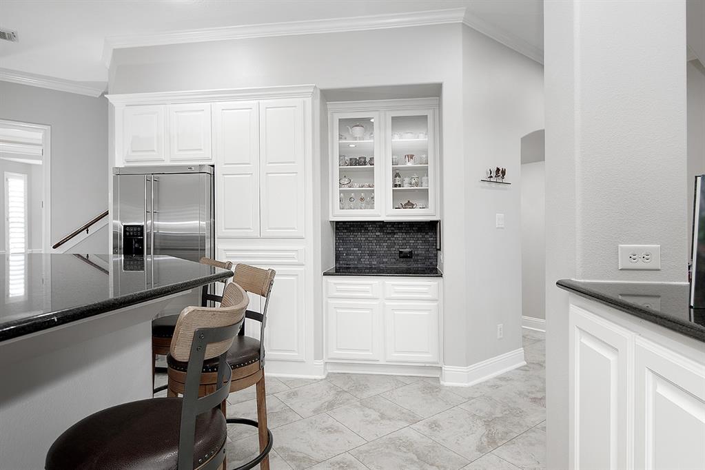 102 2 Player Oaks Place, The Woodlands, Texas 77382, 5 Bedrooms Bedrooms, 14 Rooms Rooms,3 BathroomsBathrooms,Single-family,For Sale,Player Oaks,77008492