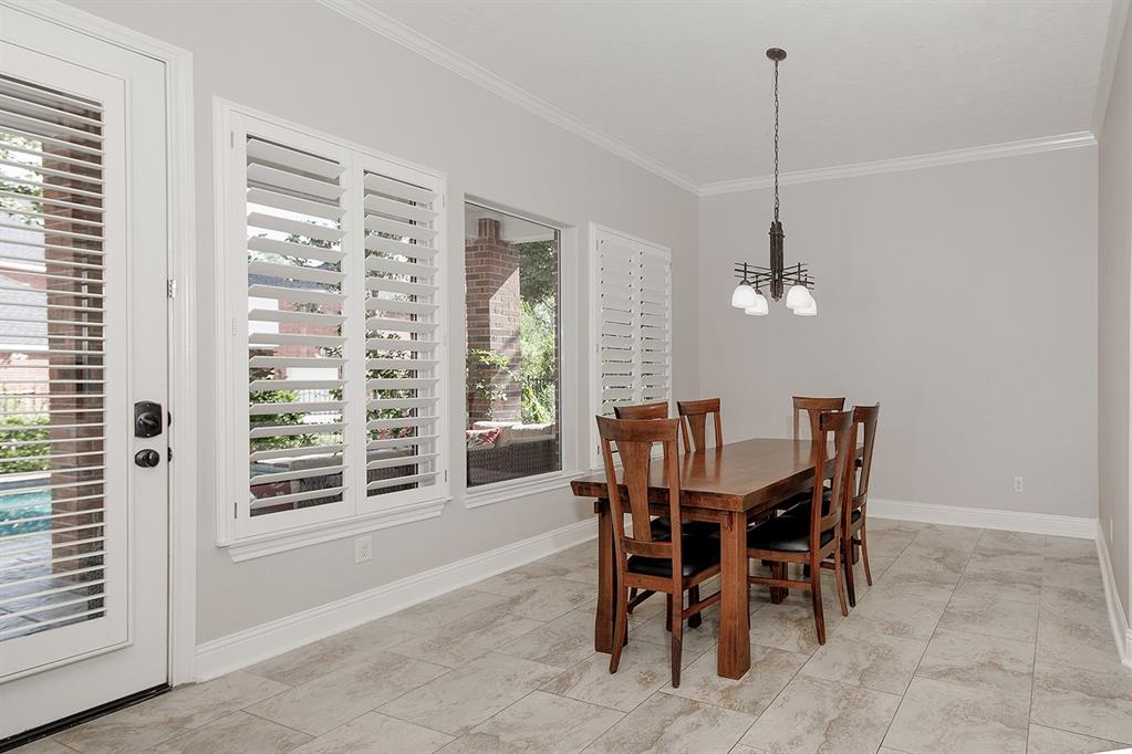 102 2 Player Oaks Place, The Woodlands, Texas 77382, 5 Bedrooms Bedrooms, 14 Rooms Rooms,3 BathroomsBathrooms,Single-family,For Sale,Player Oaks,77008492