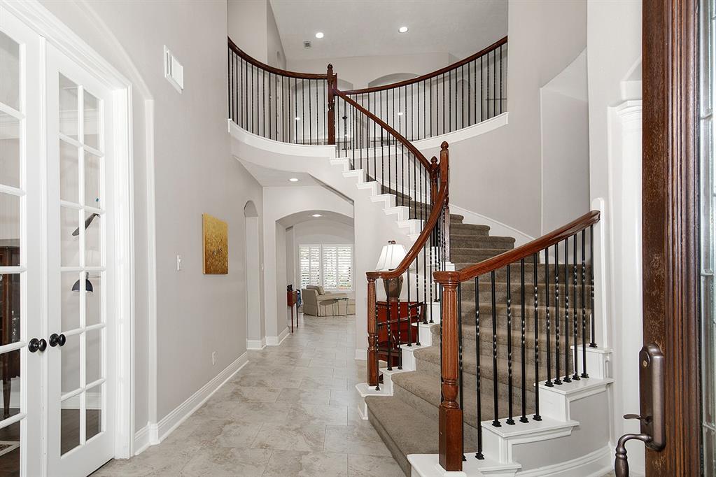 102 2 Player Oaks Place, The Woodlands, Texas 77382, 5 Bedrooms Bedrooms, 14 Rooms Rooms,3 BathroomsBathrooms,Single-family,For Sale,Player Oaks,77008492