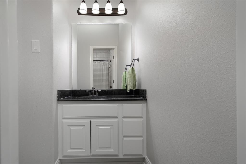 102 2 Player Oaks Place, The Woodlands, Texas 77382, 5 Bedrooms Bedrooms, 14 Rooms Rooms,3 BathroomsBathrooms,Single-family,For Sale,Player Oaks,77008492