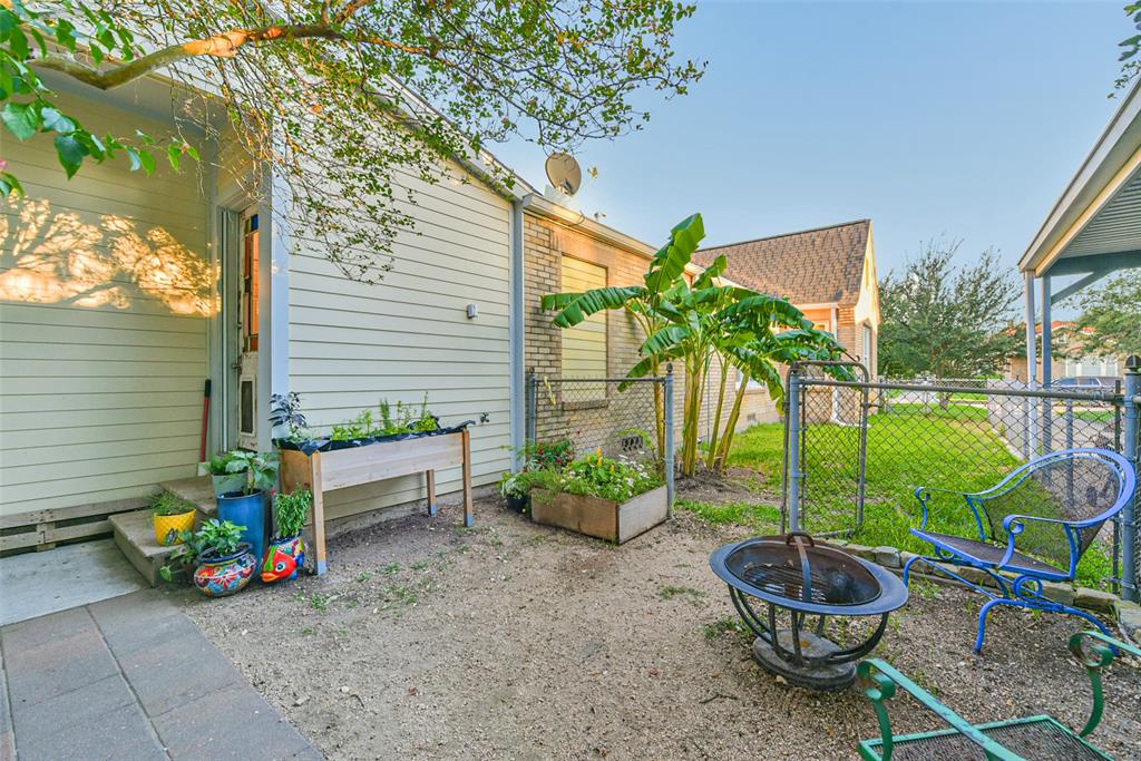 4812 1 Woodrow Avenue, Galveston, Texas 77551, 3 Bedrooms Bedrooms, 6 Rooms Rooms,2 BathroomsBathrooms,Single-family,For Sale,Woodrow,14145412