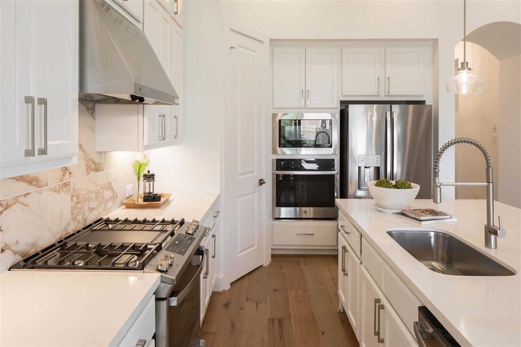 17122 1 Crimson Crest Drive, Conroe, Texas 77302, 4 Bedrooms Bedrooms, 9 Rooms Rooms,3 BathroomsBathrooms,Single-family,For Sale,Crimson Crest,62874308