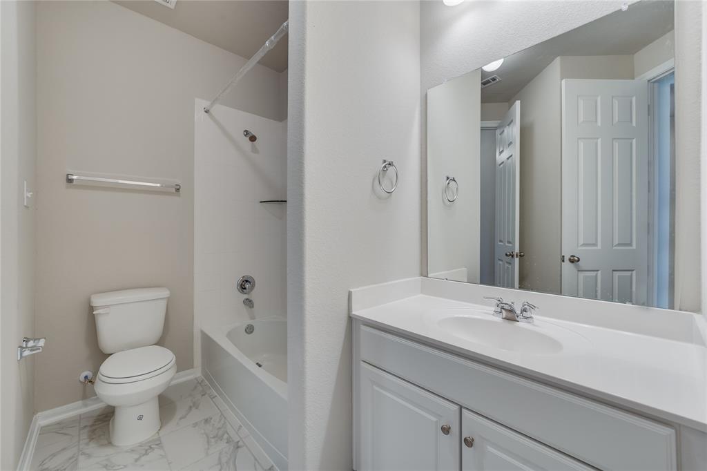 2639 1 Westward Hill Drive, Fresno, Texas 77545, 4 Bedrooms Bedrooms, 11 Rooms Rooms,3 BathroomsBathrooms,Single-family,For Sale,Westward Hill,68205256