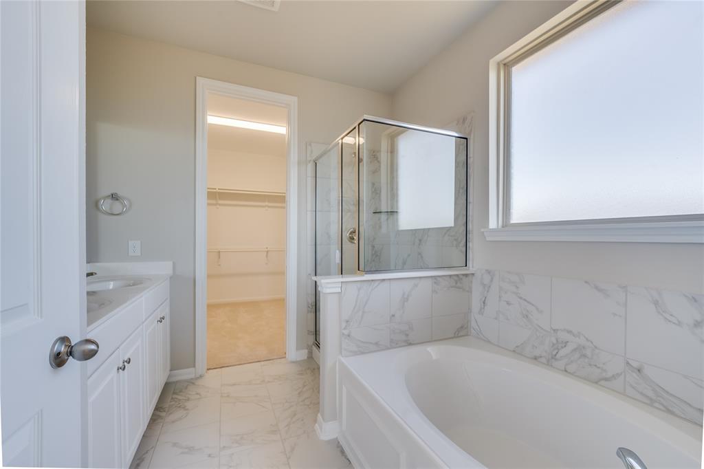 2639 1 Westward Hill Drive, Fresno, Texas 77545, 4 Bedrooms Bedrooms, 11 Rooms Rooms,3 BathroomsBathrooms,Single-family,For Sale,Westward Hill,68205256