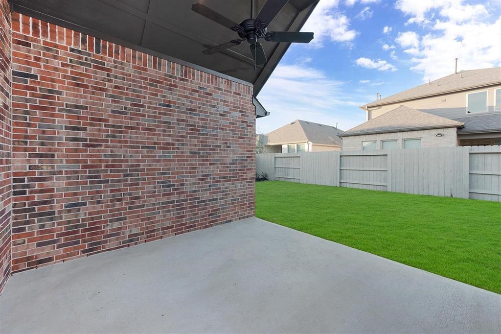 2221 1 Bayleaf Manor Drive, Manvel, Texas 77578, 4 Bedrooms Bedrooms, 10 Rooms Rooms,3 BathroomsBathrooms,Single-family,For Sale,Bayleaf Manor,65025602