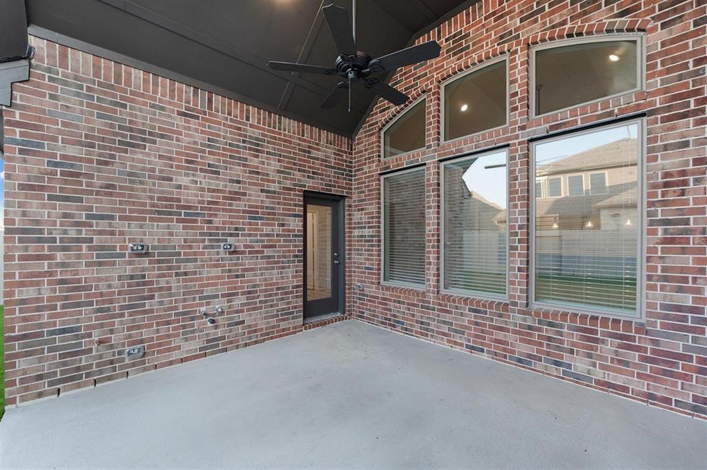 2221 1 Bayleaf Manor Drive, Manvel, Texas 77578, 4 Bedrooms Bedrooms, 10 Rooms Rooms,3 BathroomsBathrooms,Single-family,For Sale,Bayleaf Manor,65025602