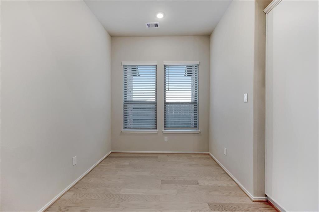 2221 1 Bayleaf Manor Drive, Manvel, Texas 77578, 4 Bedrooms Bedrooms, 10 Rooms Rooms,3 BathroomsBathrooms,Single-family,For Sale,Bayleaf Manor,65025602