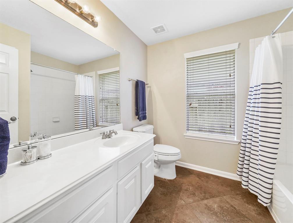 13831 2 Turning Spring Lane, Houston, Texas 77044, 4 Bedrooms Bedrooms, 8 Rooms Rooms,3 BathroomsBathrooms,Single-family,For Sale,Turning Spring,80676667