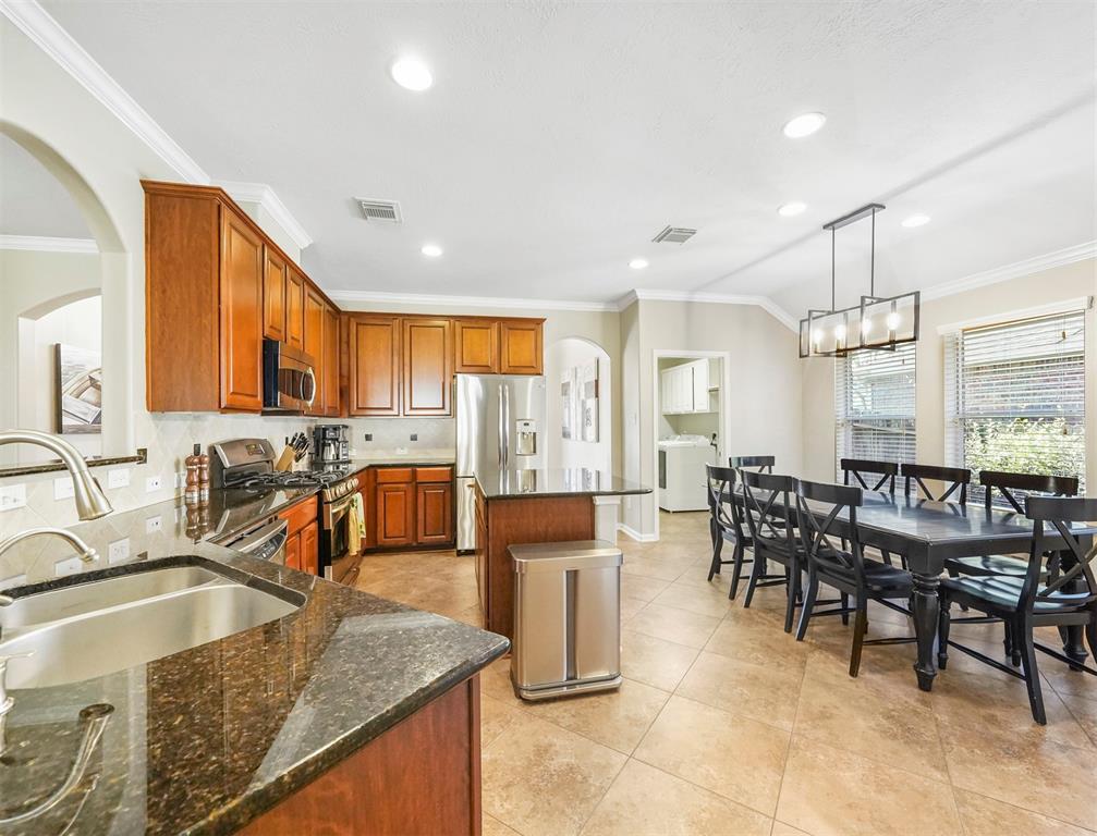 13831 2 Turning Spring Lane, Houston, Texas 77044, 4 Bedrooms Bedrooms, 8 Rooms Rooms,3 BathroomsBathrooms,Single-family,For Sale,Turning Spring,80676667