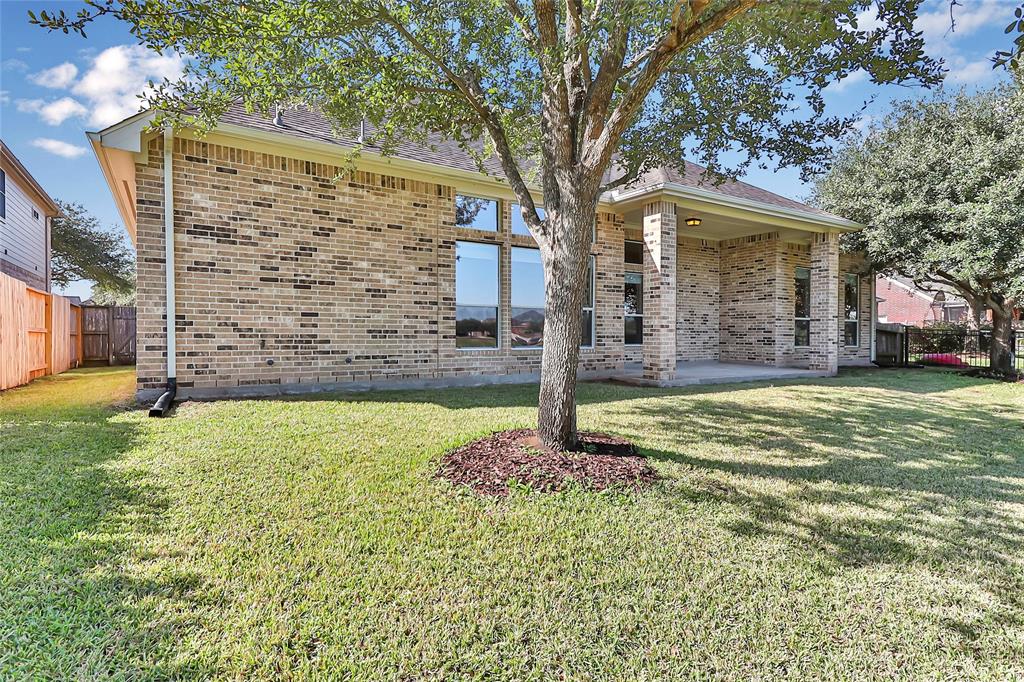 21314 1 Shawnee Park Drive, Richmond, Texas 77406, 4 Bedrooms Bedrooms, 11 Rooms Rooms,3 BathroomsBathrooms,Single-family,For Sale,Shawnee Park,44204736