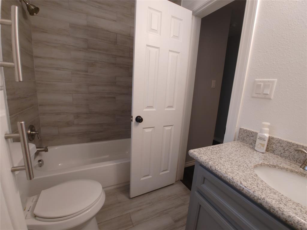 908 1 Kelley Street, Houston, Texas 77009, 3 Bedrooms Bedrooms, 5 Rooms Rooms,2 BathroomsBathrooms,Single-family,For Sale,Kelley,51404722