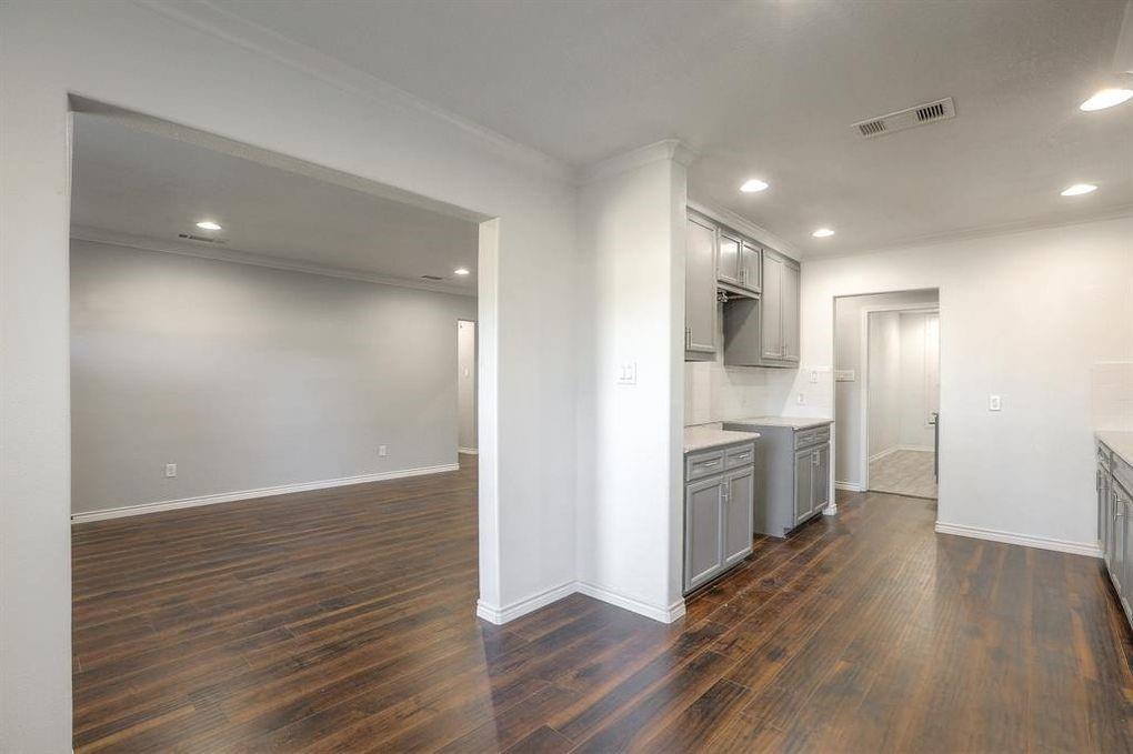 908 1 Kelley Street, Houston, Texas 77009, 3 Bedrooms Bedrooms, 5 Rooms Rooms,2 BathroomsBathrooms,Single-family,For Sale,Kelley,51404722