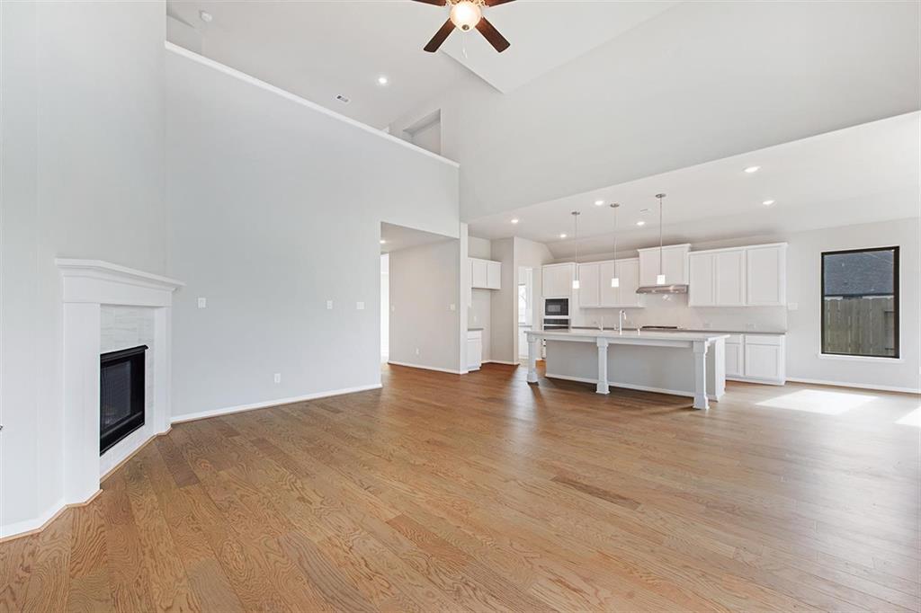 4318 2 Sandy Cove Drive, Manvel, Texas 77578, 4 Bedrooms Bedrooms, 12 Rooms Rooms,4 BathroomsBathrooms,Single-family,For Sale,Sandy Cove,68906075