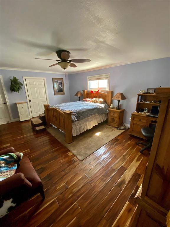 2325/2323 2 Westward Avenue, La Marque, Texas 77568, 1 Bedroom Bedrooms, 6 Rooms Rooms,1 BathroomBathrooms,Single-family,For Sale,Westward,77708733