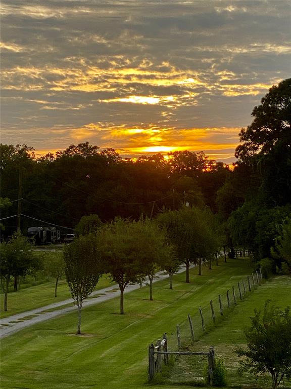 2325/2323 2 Westward Avenue, La Marque, Texas 77568, 1 Bedroom Bedrooms, 6 Rooms Rooms,1 BathroomBathrooms,Single-family,For Sale,Westward,77708733
