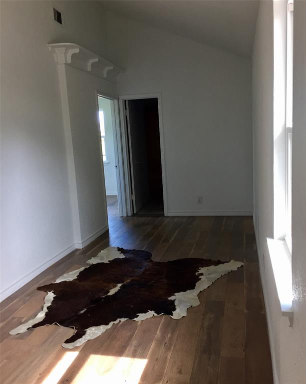 2325/2323 2 Westward Avenue, La Marque, Texas 77568, 1 Bedroom Bedrooms, 6 Rooms Rooms,1 BathroomBathrooms,Single-family,For Sale,Westward,77708733