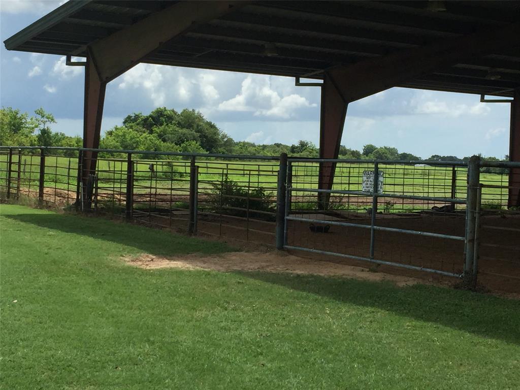 2325/2323 2 Westward Avenue, La Marque, Texas 77568, 1 Bedroom Bedrooms, 6 Rooms Rooms,1 BathroomBathrooms,Single-family,For Sale,Westward,77708733