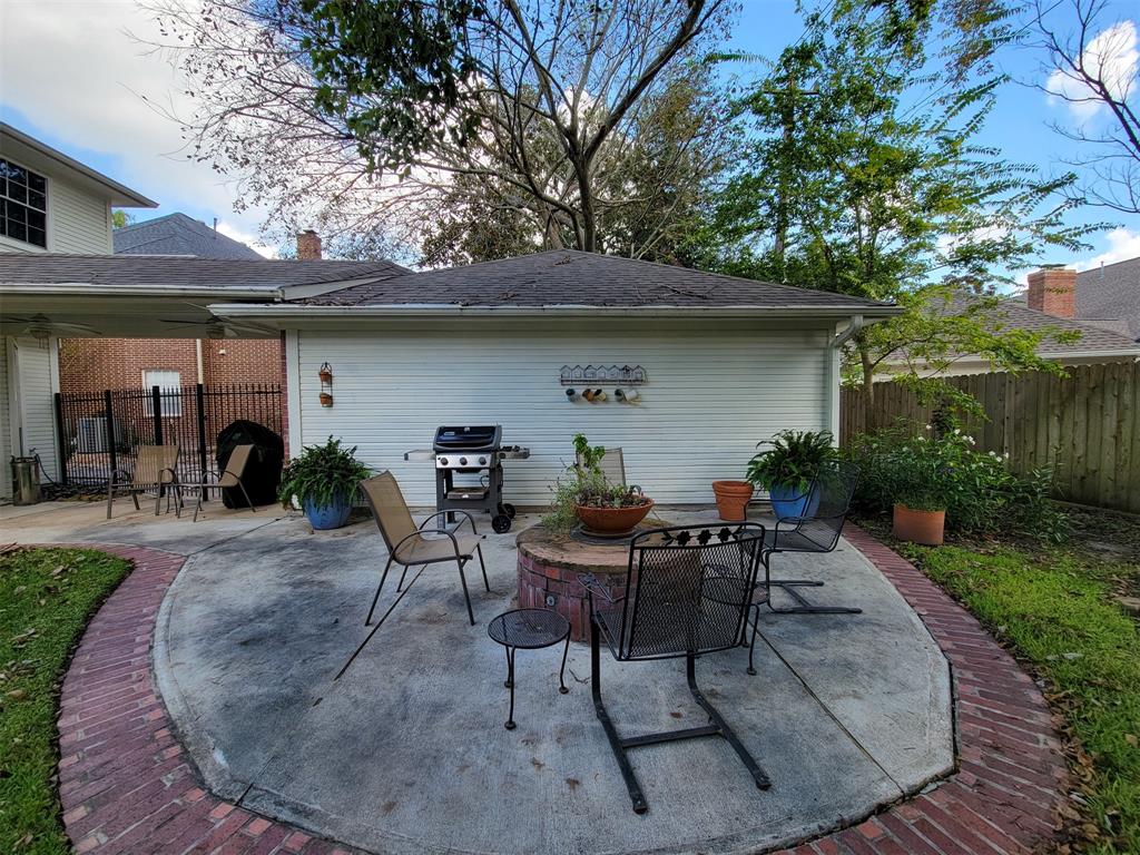 2018 2 Island Oak Street, Houston, Texas 77062, 4 Bedrooms Bedrooms, 10 Rooms Rooms,3 BathroomsBathrooms,Single-family,For Sale,Island Oak,55029896